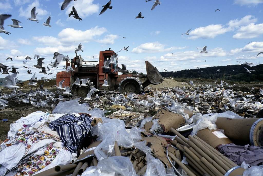 Wysypisko śmieci. Fot. United Nations Photo