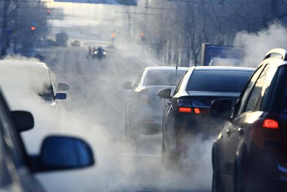 Bezpłatna komunikacja miejsca dla kierowców i ich pasażerów. Polskie miasto walczy ze smogiem