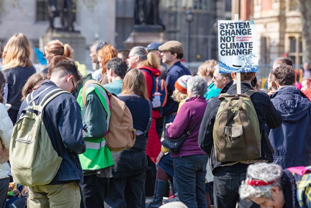 Extinction Rebellion XR Londyn Klimatyczna rebelia na ulicach Londynu w Londynie. XR nie odpuszcza Rebelia Bunt