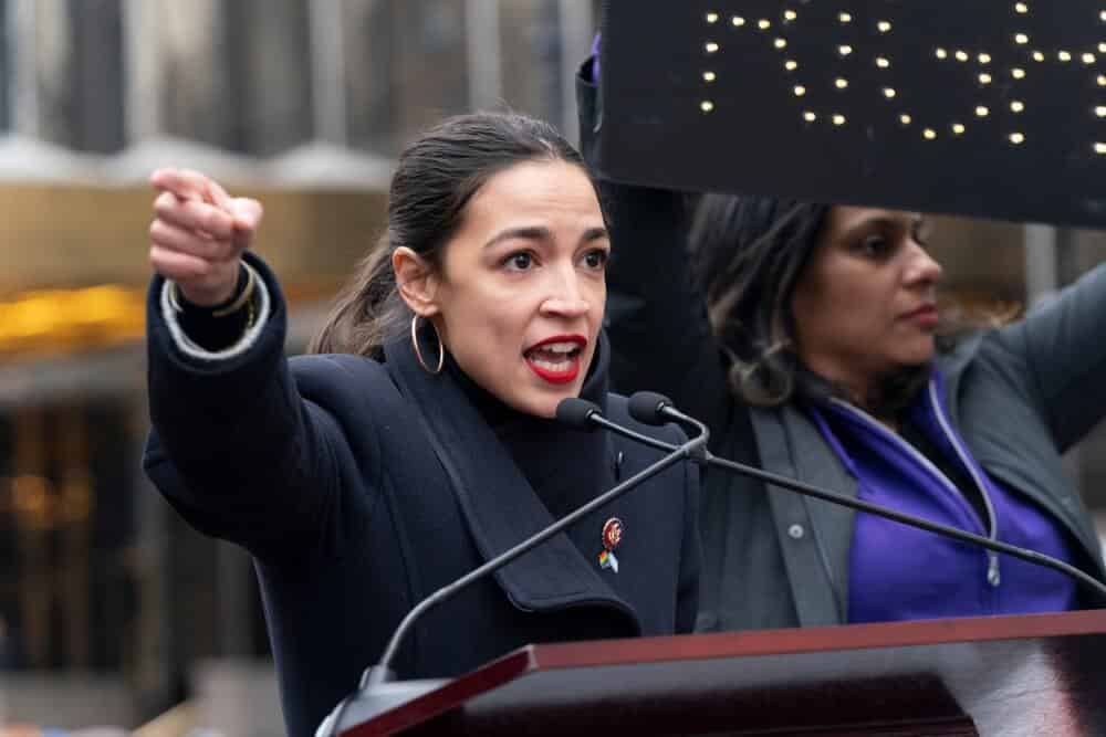 Green New Deal Ocasio-Cortez. Demokraci zapowiadają swój plan na walkę ze zmianami klimatycznymi