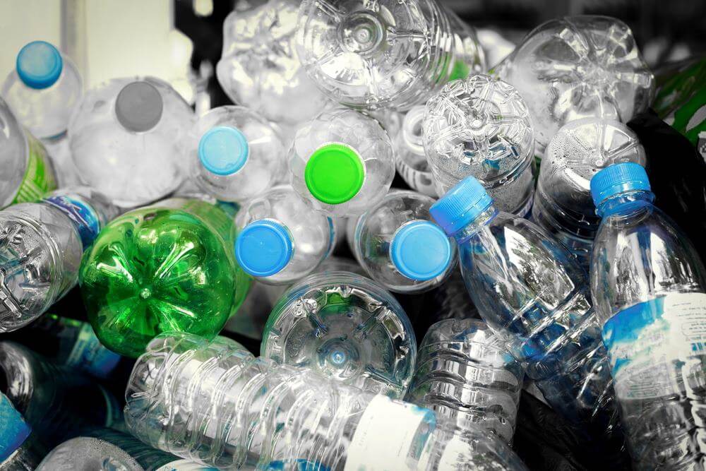 Szkocja potwierdza wprowadzenie systemu kaucyjnego na butelki plastikowe