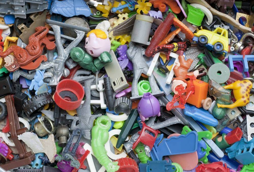 UOKiK ostrzega przed plastikowymi zabawkami. Zagrożeniem zbyt wysoka zawartość ftalanów oraz małe elementy