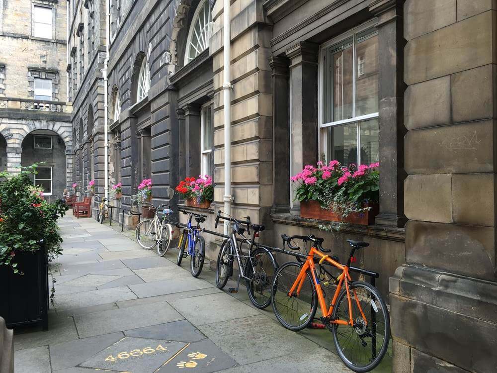 W Edynburgu wprowadzono cykliczne dni bez samochodu. Dla powietrza i klimatu