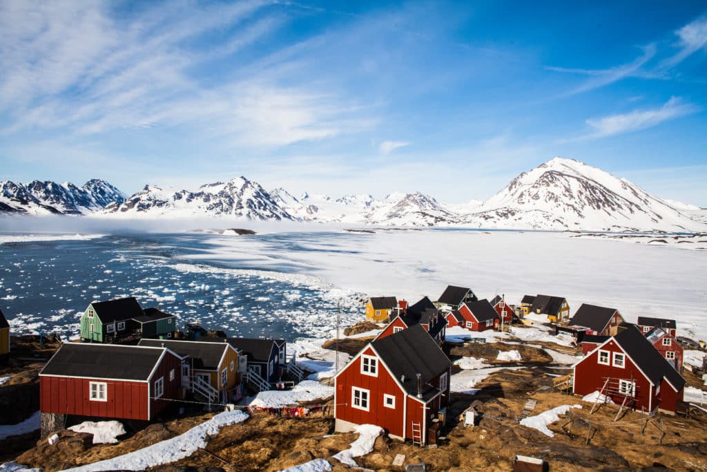 Grenlandia. Nad najwyższym miejscem na grenlandzkim lądolodzie odnotowano opady deszczu, a nie - jak zazwyczaj - śniegu. Fot. Jonas Tufvesson / Shutterstock.com.