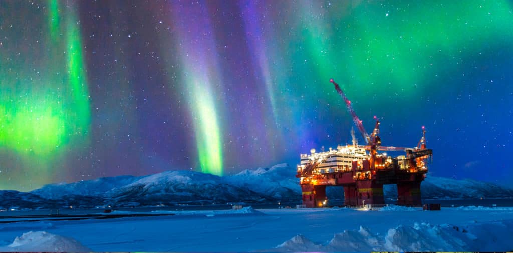 Norwegia to jeden z największych eksporterów ropy naftowej na świecie. Fot. Shutterstock/V. Belov. Platforma wiertnicza.