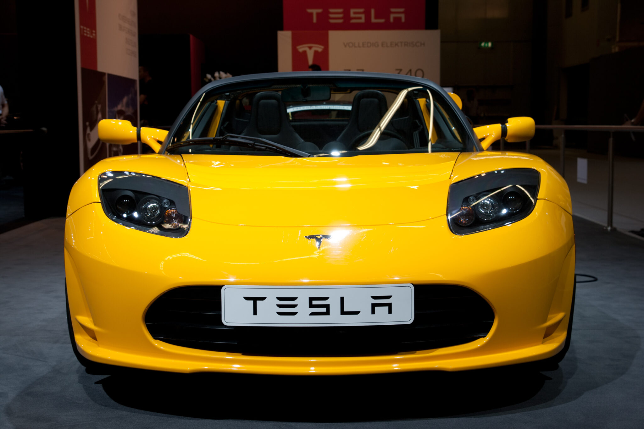 Tesla Roadster VanderWolf Images / Shutterstock.com|||||||
