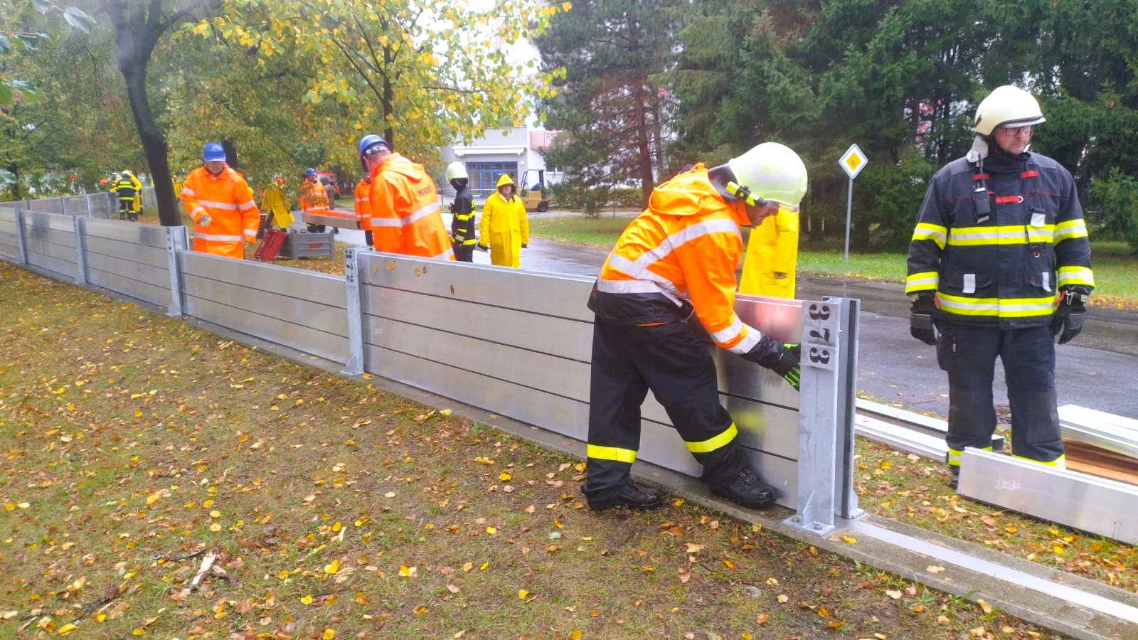 Miasta bez prądu i gazu, przerwane wały. Czesi też walczą z wielką wodą