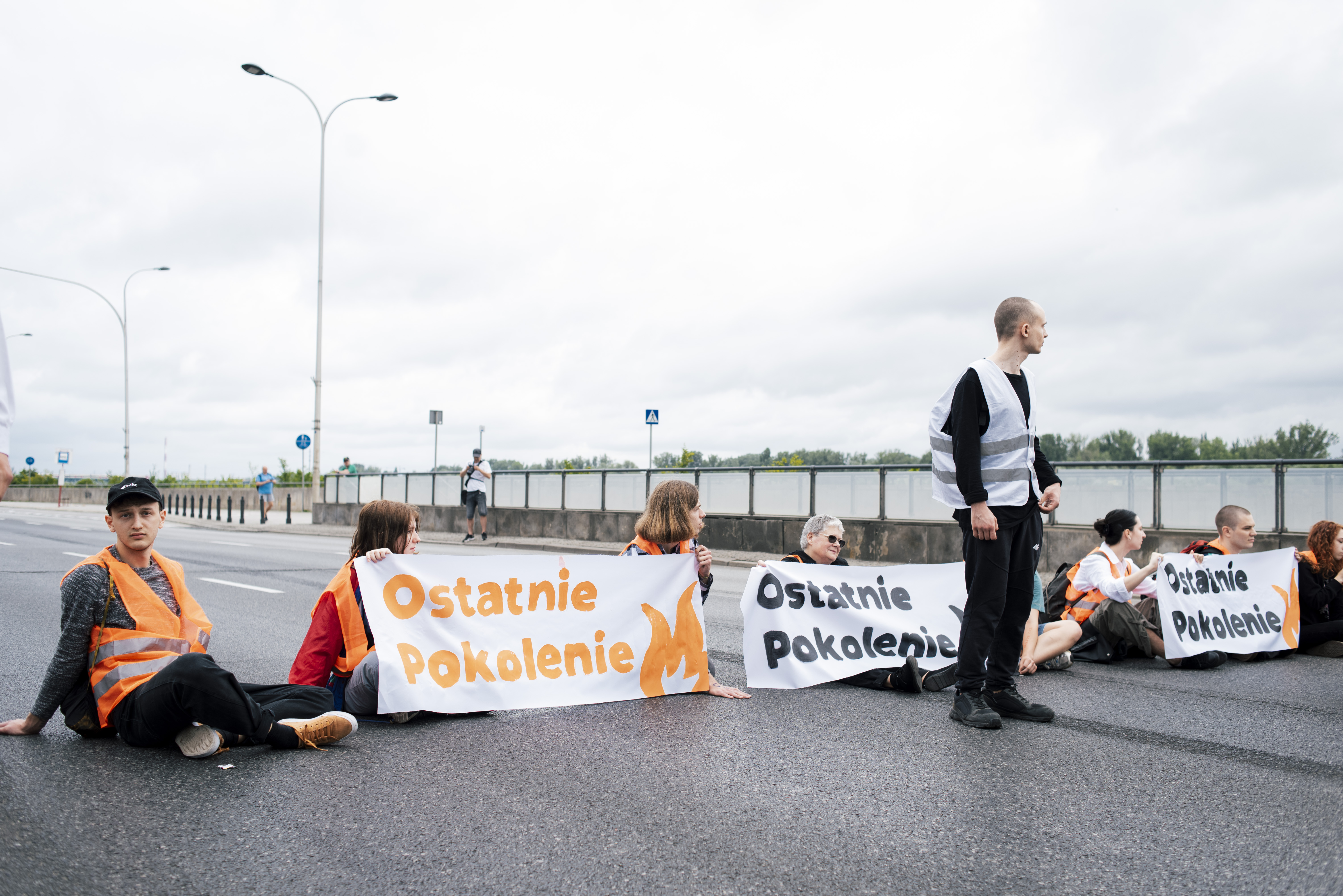 Jest wyrok dla Ostatniego Pokolenia. Czy radykalne formy protestu mają sens? Sprawdzili to naukowcy