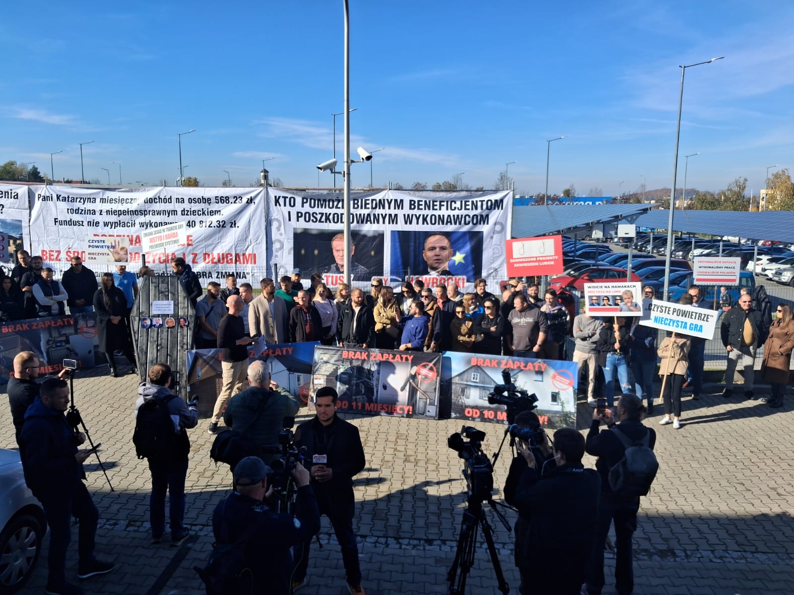 Chcą wypłaty zaległości z Czystego Powietrza. Jutro protest w stolicy