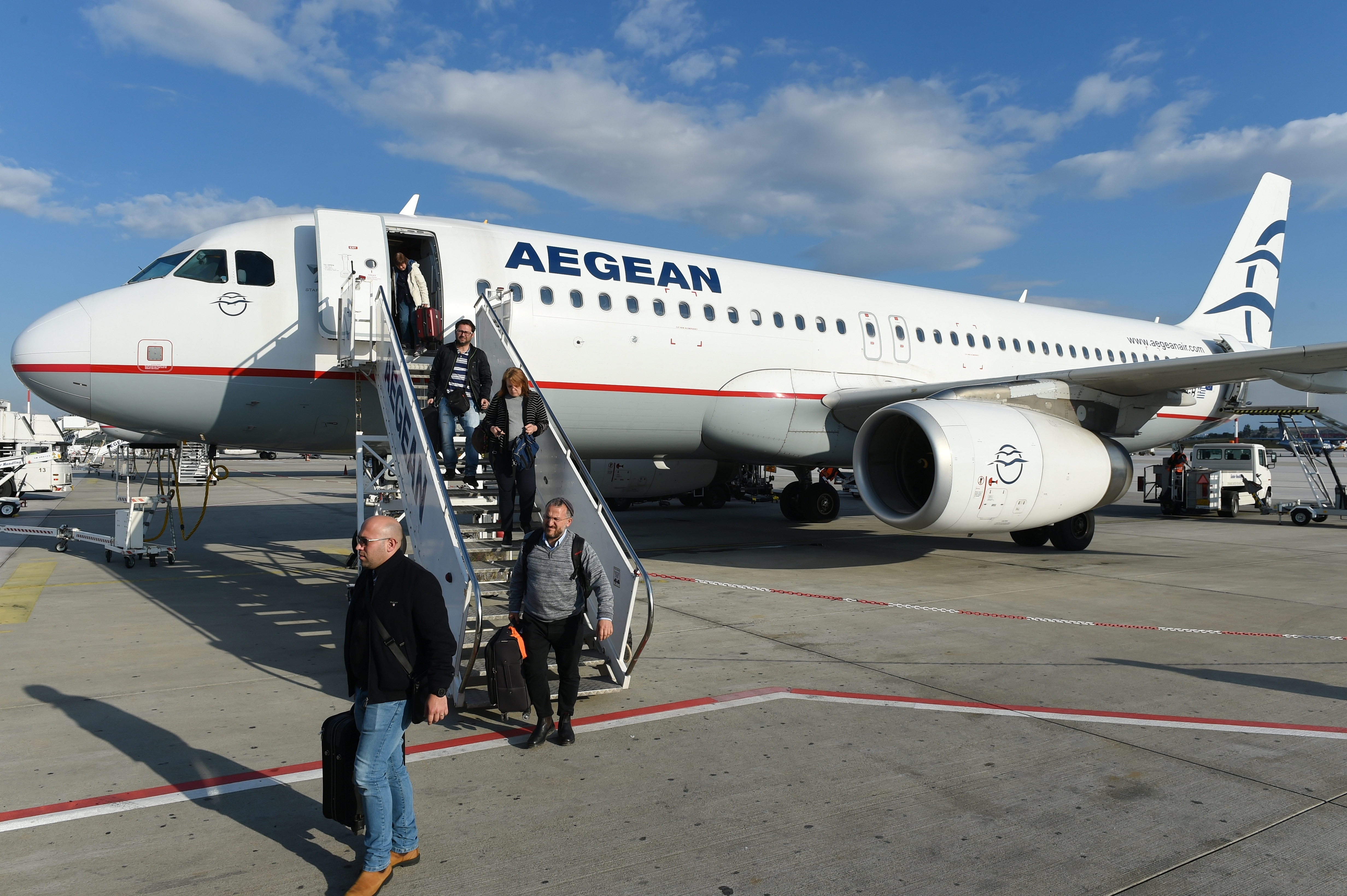 Monitoring lotnisk kuleje. Co grozi okolicznym mieszkańcom i podróżnym?