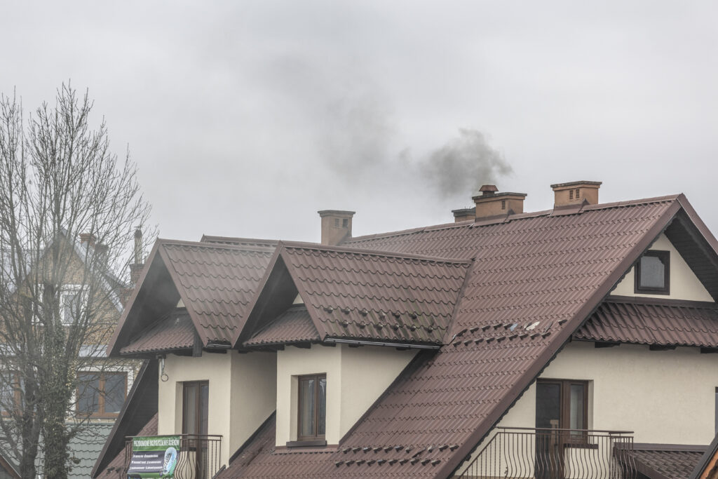 Smog i hałas uderzają w psychikę. Nowe ustalenia EEA
