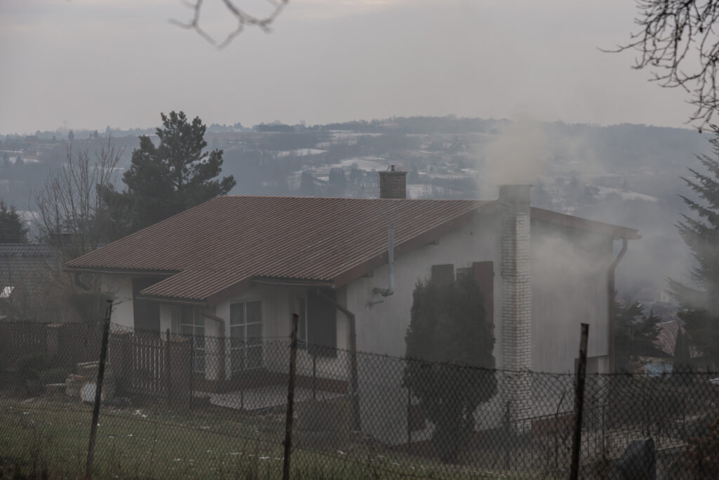 24 mieszkańców kontra 12 kopciuchów. To pierwszy taki wniosek w Polsce