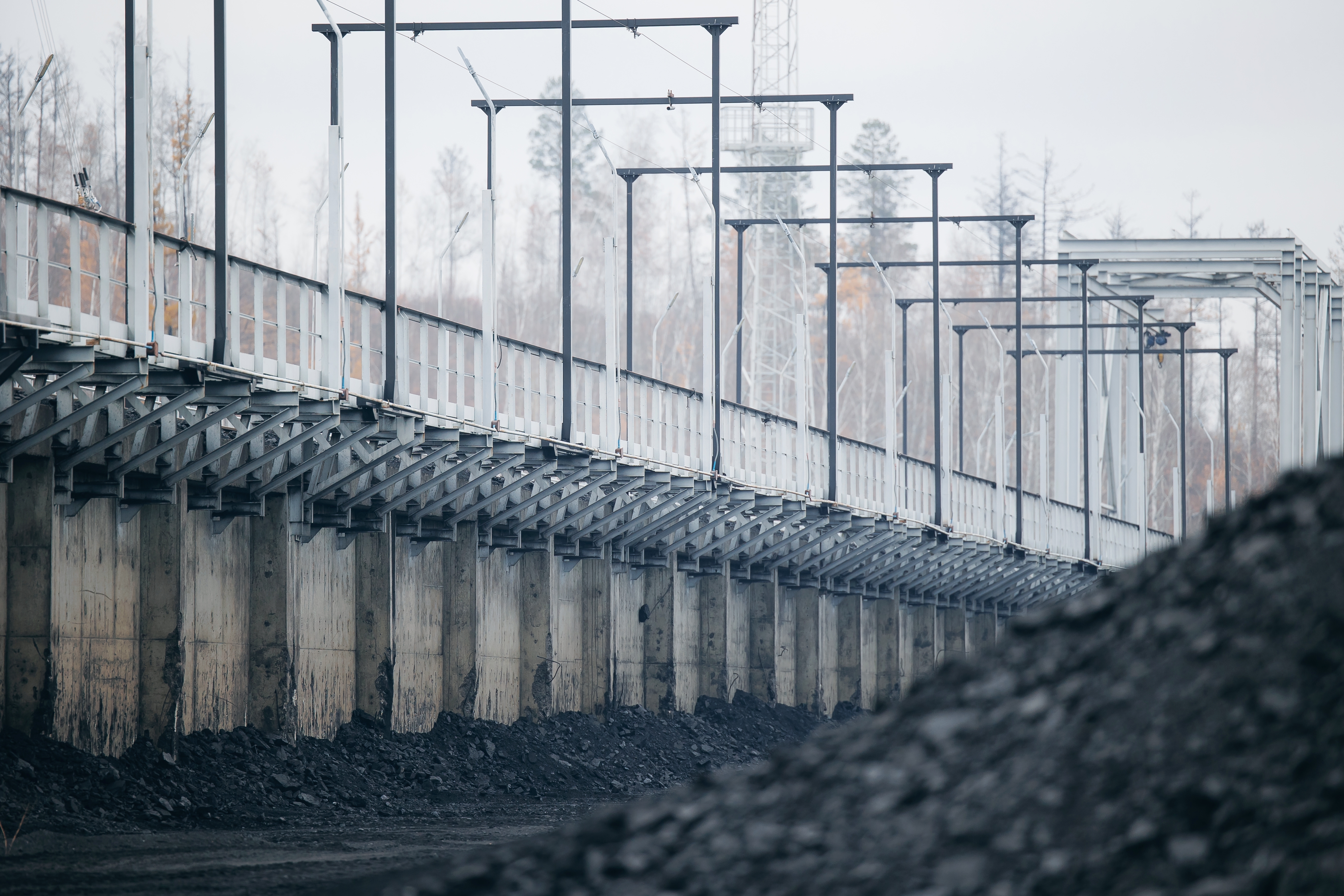 Kopalnie mogą zamykać się szybciej. Które regiony Polski są zagrożone? [RAPORT]