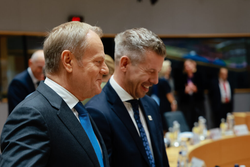 Tusk: „ETS 2 będzie zrewidowany”. Ekspert: o odroczeniu nie ma ani słowa
