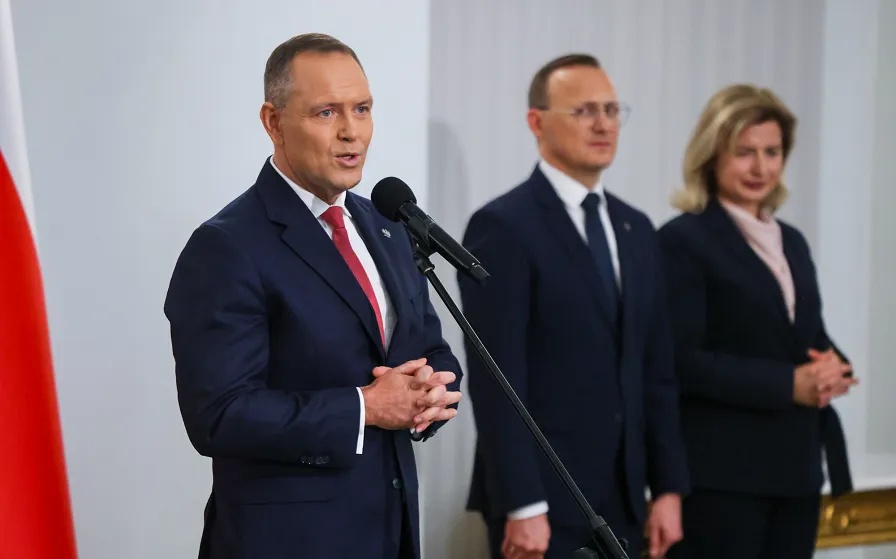 Prezydent podpisał ustawy o greenwashingu i OZE. Hasła „eko” bez dowodów będą zakazane od 2027 r., a biometanownie dostaną aukcje. Co to oznacza?